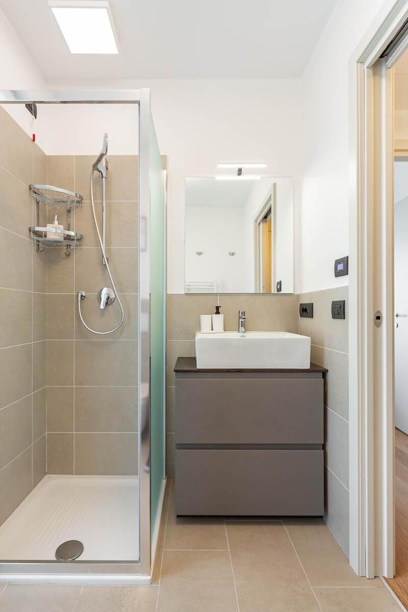 Free Parking Besta 10 Minutes Away Private Terrace And Garden View Apartment *