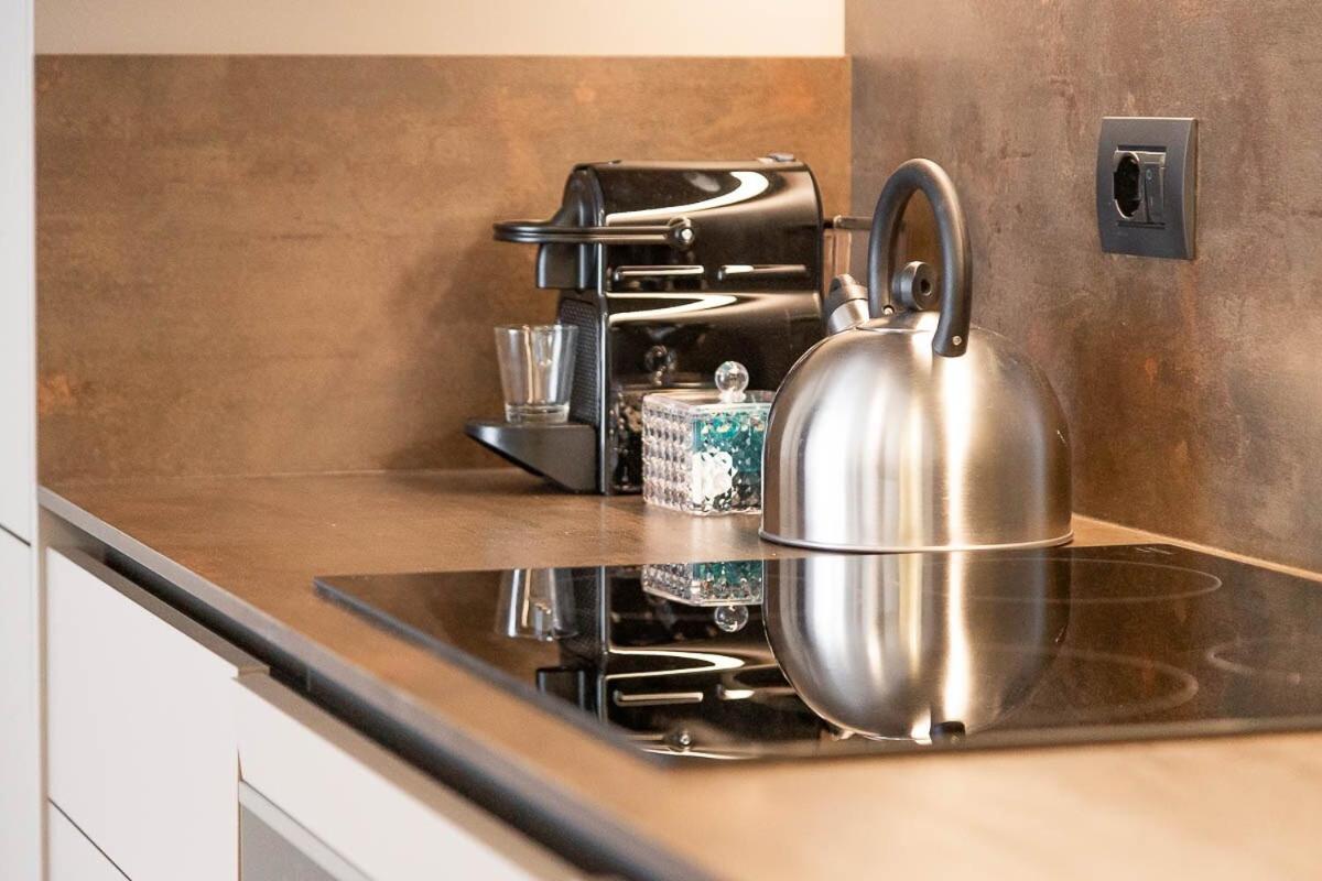 Apartment Free Parking Besta 10 Minutes Away Private Terrace And Garden View