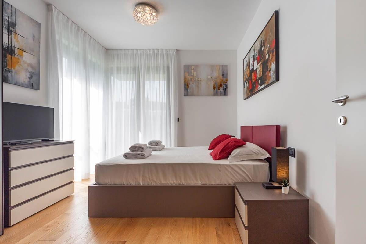 Apartment Free Parking Besta 10 Minutes Away Private Terrace And Garden View *