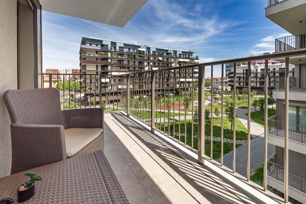 Free Parking Besta 10 Minutes Away Private Terrace And Garden View